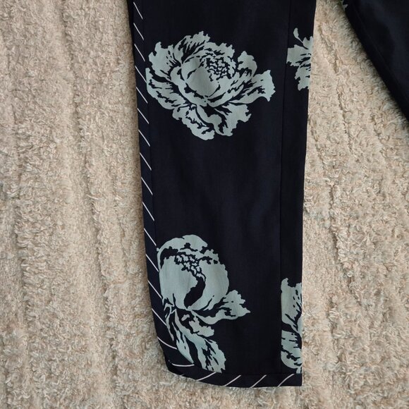 J. Crew Reese Reese Pants in Navy Blue Graphic Peony size 2 - Picture 5 of 11